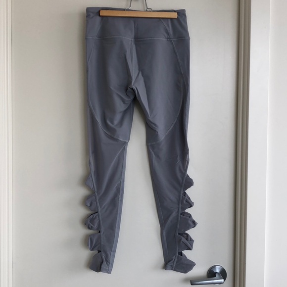 Victoria’s Secret sport leggings - Picture 3 of 4